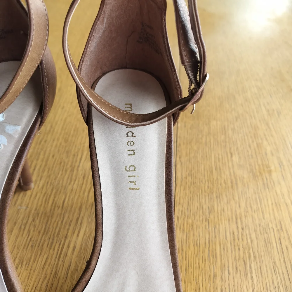 Madden Girl Heeled Sandals Brown Size 9